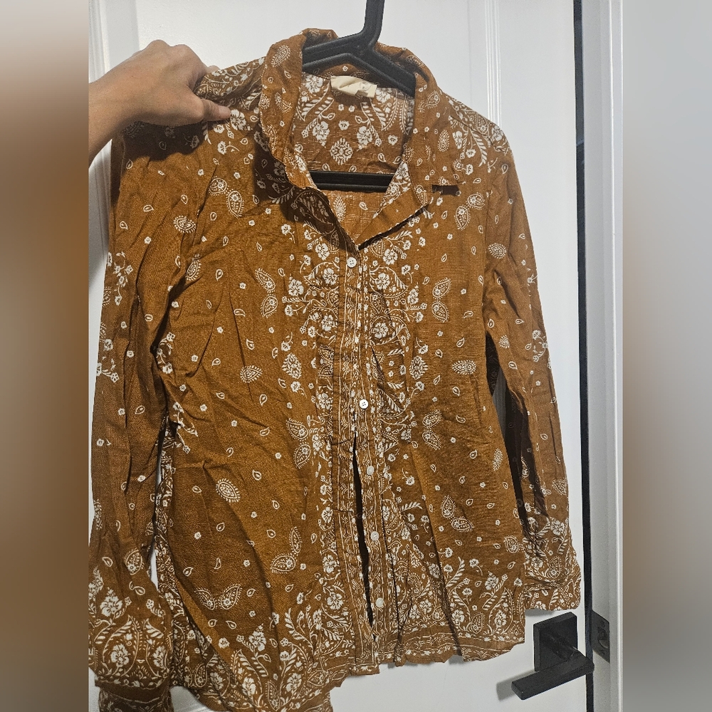 Brown Paisley Women's Top